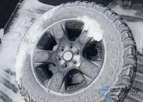 2021 Ram 1500 Big Horn 4X4 5'7 Box from USA, damaged, VIN 1C6SRFFT3MN569783